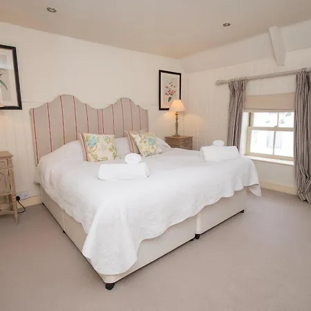 Towers Estate - Stapleton & Parkgate * Carlton (Goole)