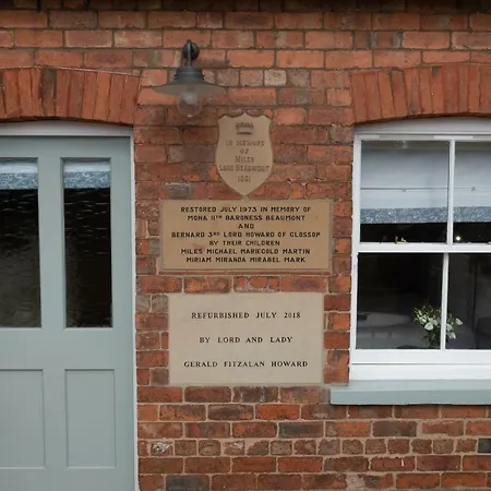 Towers Stapleton's & Parkgate's בית כפרי קרלטון