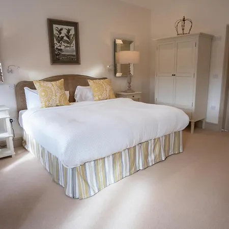 Towers Stapleton's & Parkgate's * קרלטון