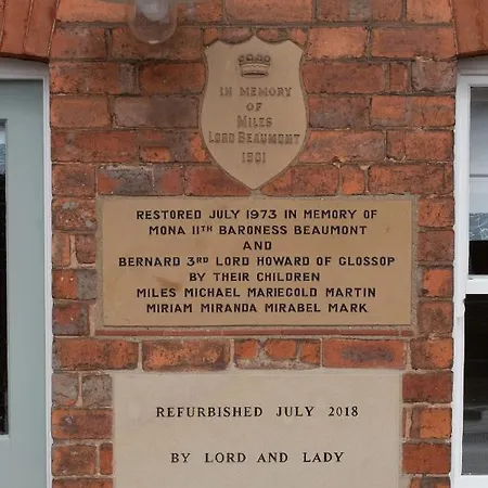 Towers Stapleton's & Parkgate's בית כפרי